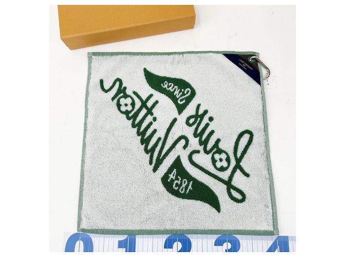 Serviette de sport Louis Vuitton verte - vue 2