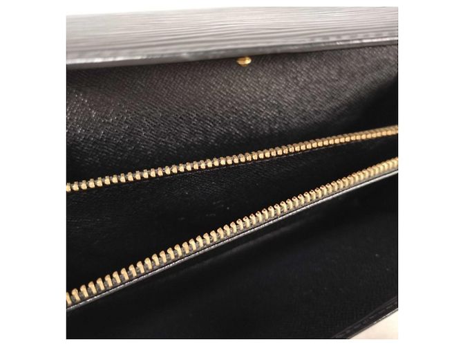 Cartera larga Louis Vuitton de piel Epi Negro - vista 7