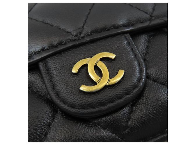 Cartera compacta Chanel Matelassé Negro - vista 18