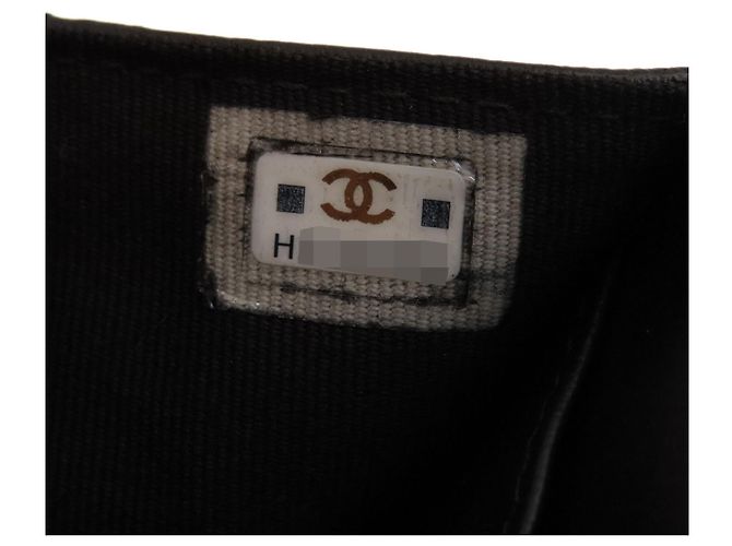 Cartera compacta Chanel Matelassé Negro - vista 8