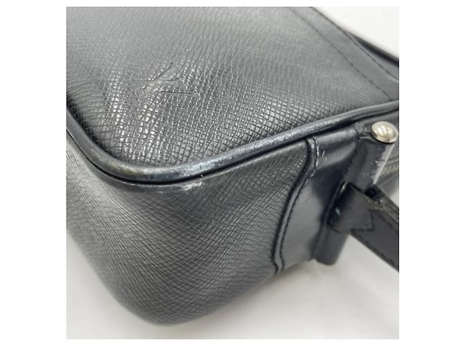 Borsa a Pochette Louis Vuitton Kalga M30812 Nero Grigio - vista 5