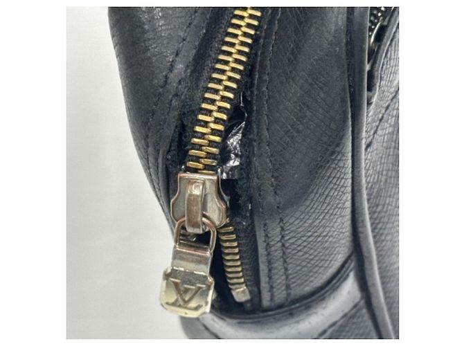 Borsa a Pochette Louis Vuitton Kalga M30812 Nero Grigio - vista 7