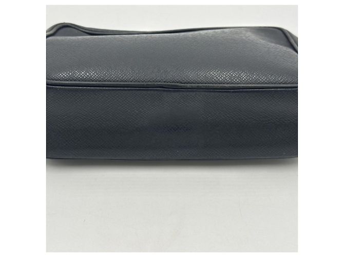 Borsa a Pochette Louis Vuitton Kalga M30812 Nero Grigio - vista 8
