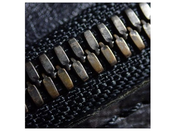 Louis Vuitton Discovery Bumbag M46035 Nero - vista 10