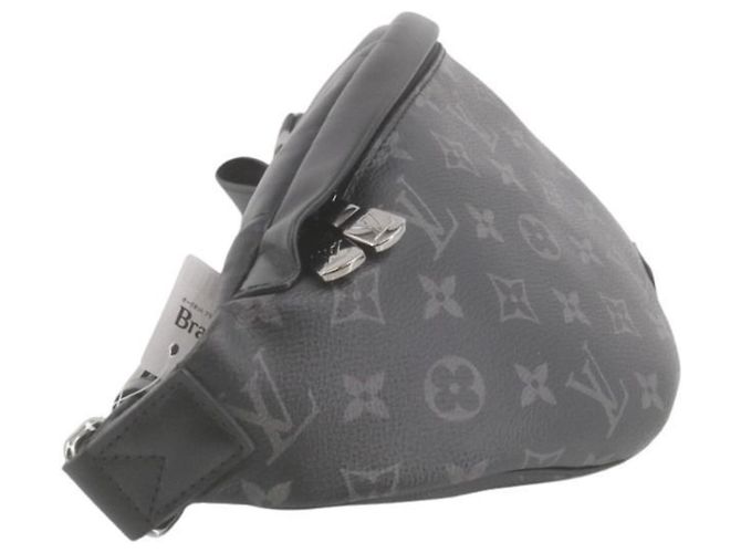Louis Vuitton Discovery Bumbag M46035 Nero - vista 4