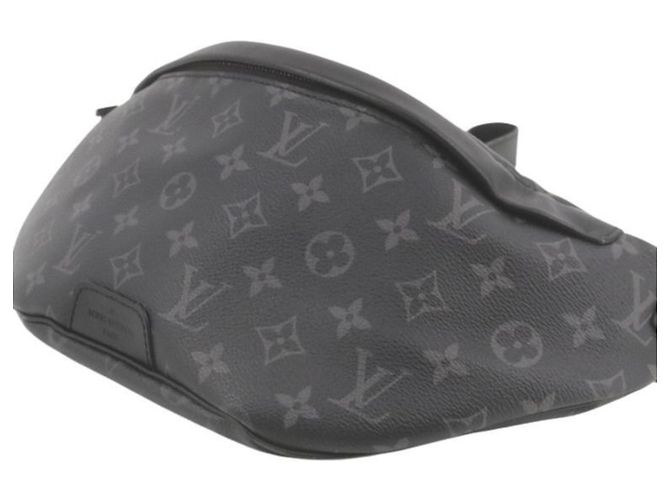 Louis Vuitton Discovery Bumbag M46035 Nero - vista 6