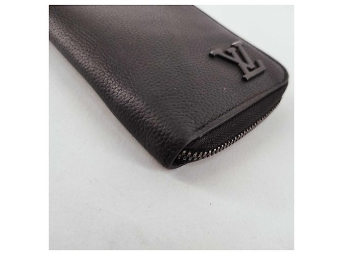 Louis Vuitton Long Wallet Aerogram Zippy Vertical Black - view 3