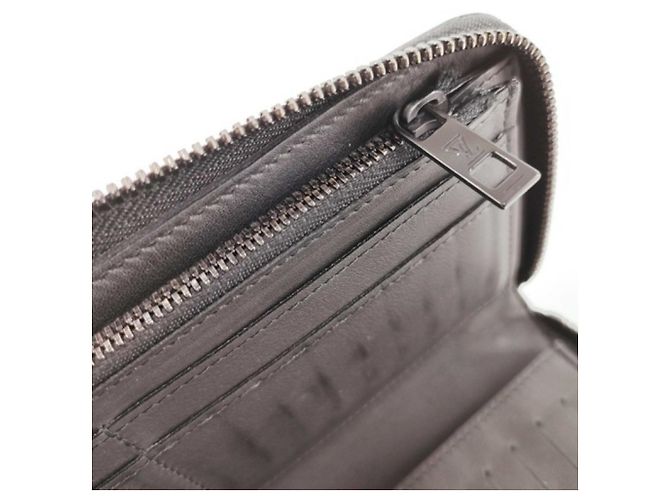 Louis Vuitton Long Wallet Aerogram Zippy Vertical Black - view 8