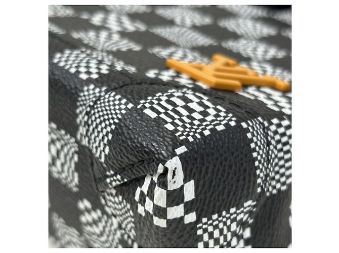 Borsa a tracolla Louis Vuitton Steamer XS Nero Bianco - vista 5