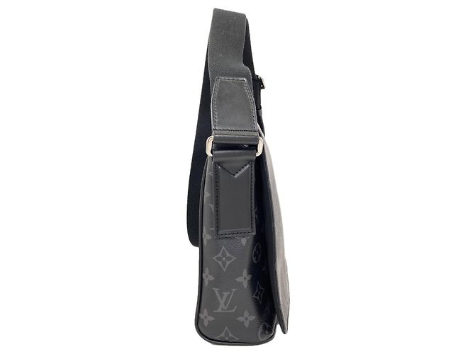 Borsa a tracolla Louis Vuitton District PM Monogramma - vista 3