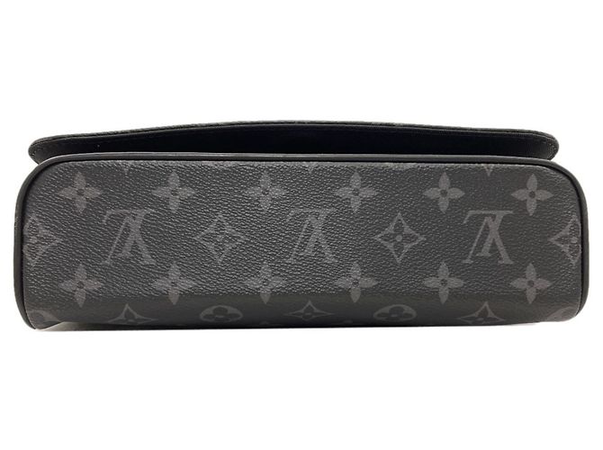 Borsa a tracolla Louis Vuitton District PM Monogramma - vista 4