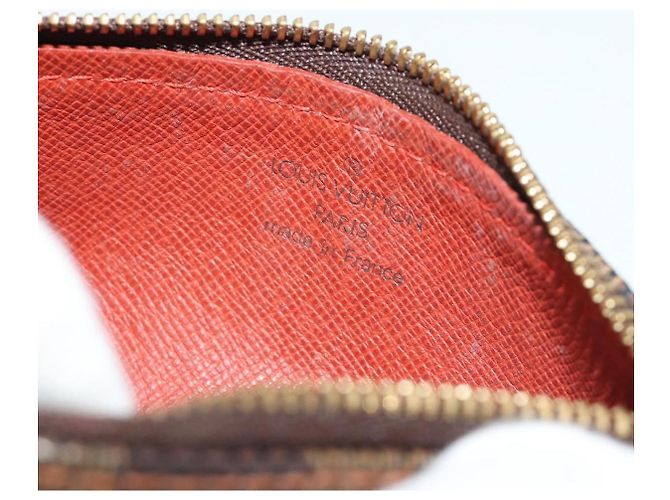 Louis Vuitton Papillon Pochette Damier Marrone - vista 6