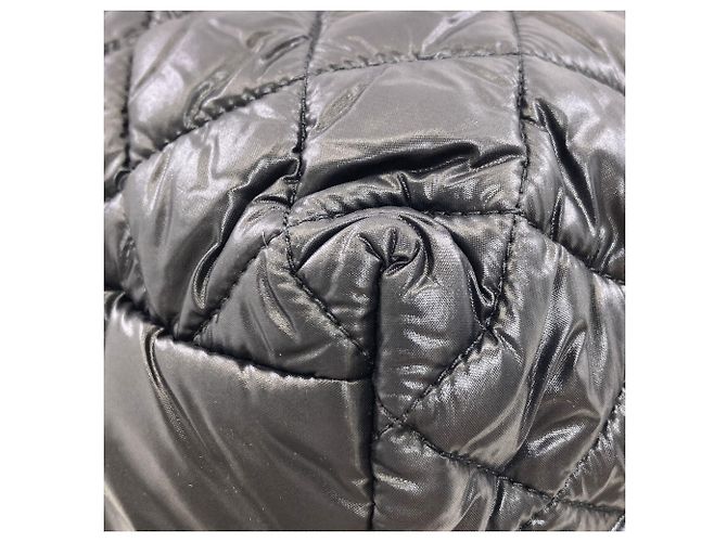 Bolso Tote Chanel Coco Cocoon en Nailon Negro - vista 14