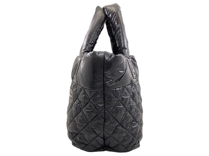 Bolso Tote Chanel Coco Cocoon en Nailon Negro - vista 3