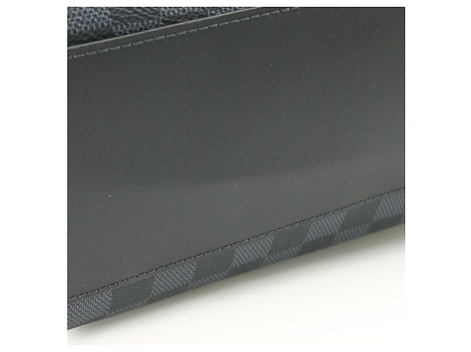 Borsa Louis Vuitton Damier Graphite Cabas Voyage Blu navy - vista 13