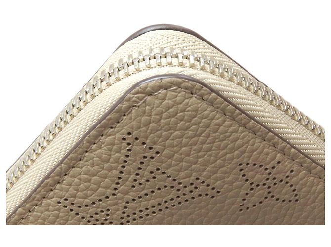 Louis Vuitton Mahina Leder Geldbörse - Ansicht 9