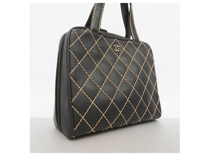 Saco Tote Chanel Wild Stitch em couro Preto - vista 2