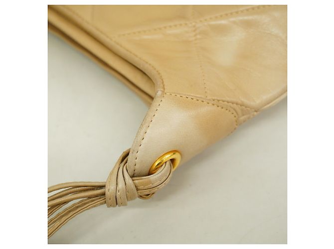 Borsa a tracolla Chanel in pelle d'agnello beige - vista 7