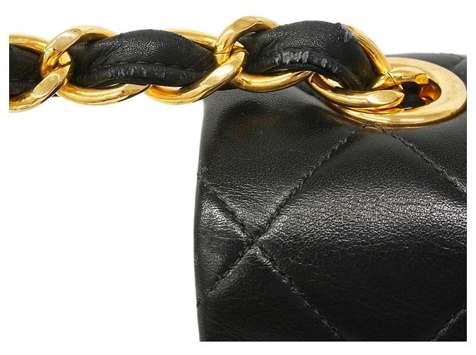 Borsa a tracolla Chanel in pelle d'agnello nera Nero - vista 8