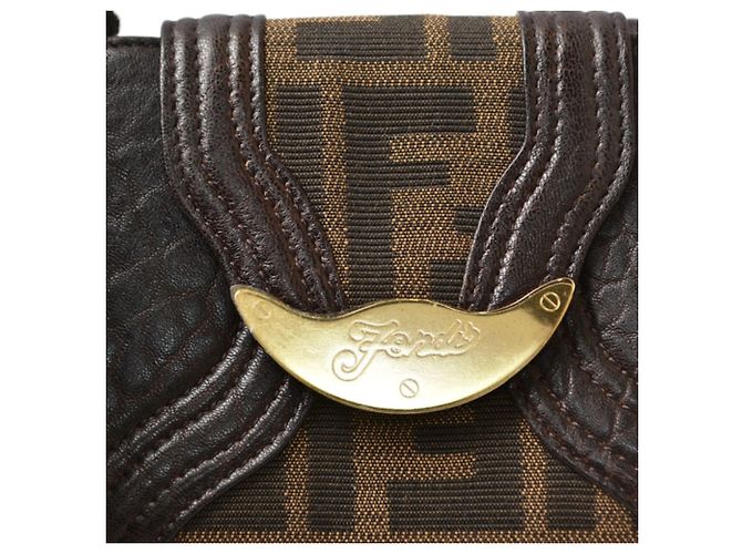 Zucca Cartera bi-fold Fendi de cuero marrón Castaño - vista 3