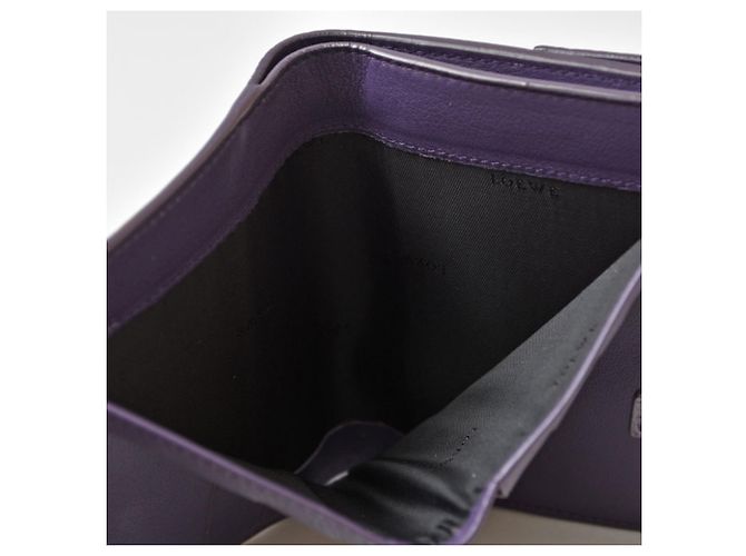 Cartera Loewe Anagram Trifold en Purple Púrpura - vista 9