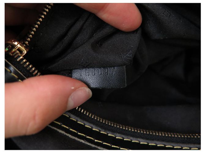 BOLSO DE MANO LOUIS VUITTON LOCKIT PM M91888 CUERO SUHALI NEGRO - vista 14
