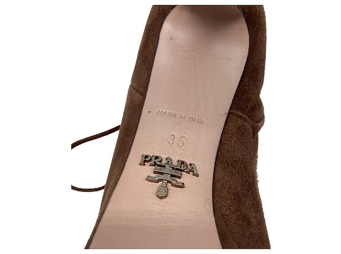Stivaletti stringati Prada in camoscio marrone - vista 6