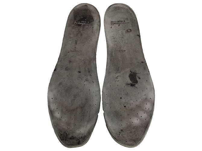 Salvatore Ferragamo Stivaletti Chukka World Ferragamo in pelle nera Nero - vista 10