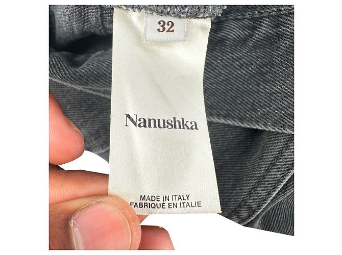 Nanushka Washed Cropped Jeans aus grauer Baumwolle - Ansicht 8