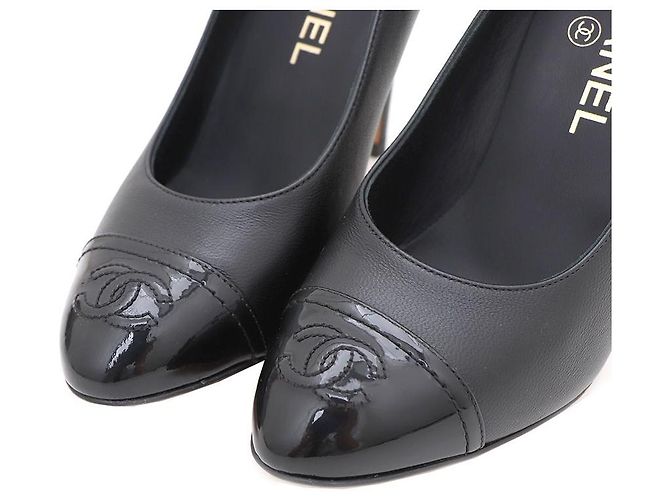 Chanel Décolleté in pelle verniciata nera da donna Nero - vista 6