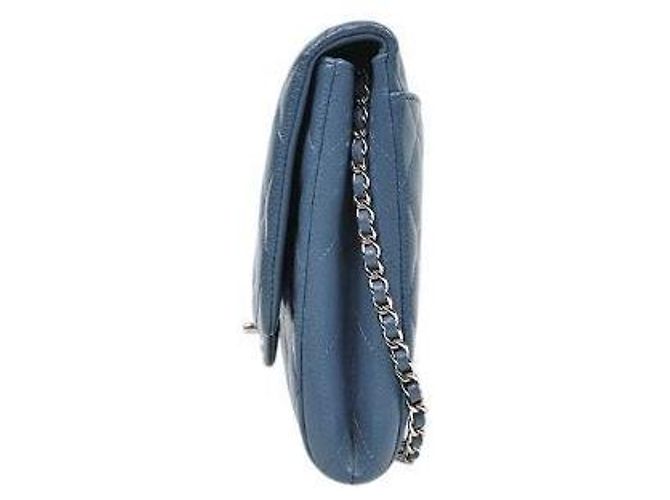 Chanel Borsa a tracolla con catena e patta in pelle caviar blu - vista 2