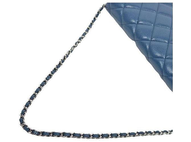 Chanel Borsa a tracolla con catena e patta in pelle caviar blu - vista 7