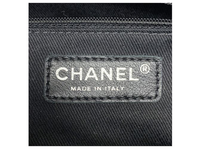 Borsa Tote Chanel in pelle di vitello martellata nera Nero - vista 5