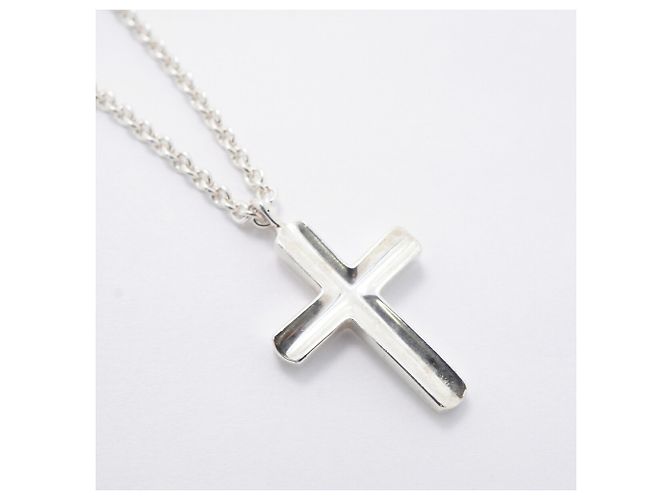 Collana Concave Cross Tiffany & Co. - vista 2