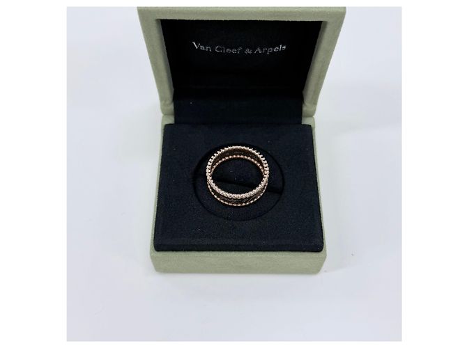 Van Cleef & Arpels 18K Rose Gold Ring Pink - view 5