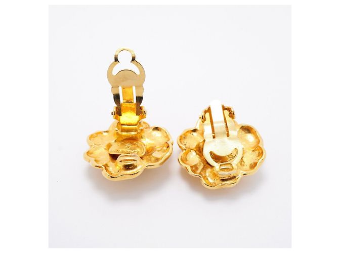 Orecchini a clip Chanel Camélia placcati in oro D'oro - vista 3