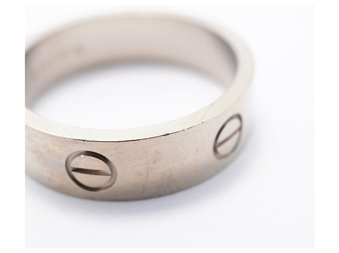 Bague Cartier Love en or blanc 18K - vue 9