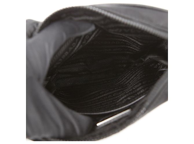 Prada Bolsa de ombro em couro Saffiano e Re-Nylon com logo triangular Preto - vista 9