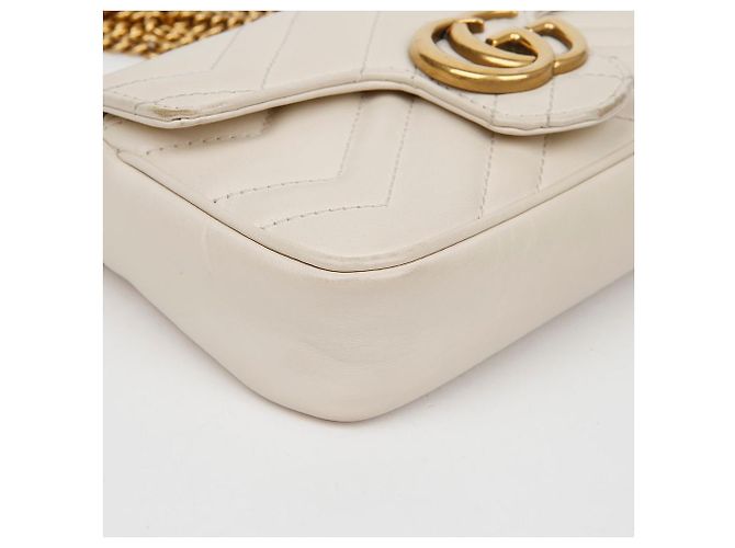 Gucci Borsa Super Mini GG Marmont Matelassé White Bianco - vista 11
