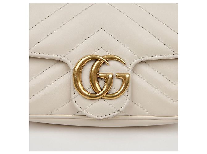 Gucci Borsa Super Mini GG Marmont Matelassé White Bianco - vista 3