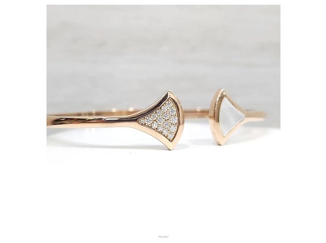 Bulgari Bracciale Rigido Diamond Divas Dream Madreperla Oro Rosa - vista 4