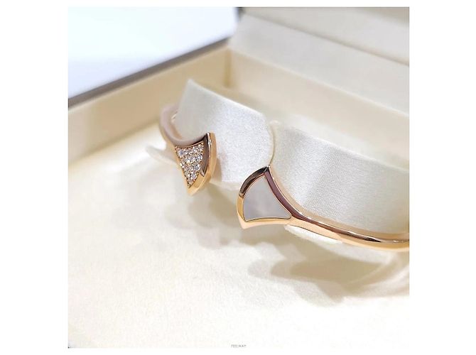 Bulgari Bracciale Rigido Diamond Divas Dream Madreperla Oro Rosa - vista 8