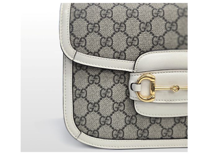 Horsebit 1955 Gucci Borsa a tracolla Beige Horsebit GG Supreme Canvas Marrone - vista 5