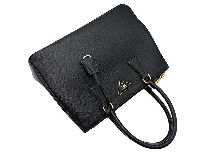 Prada Saffiano Lux Black Gold Triangle Logo Galleria Large Nero - vista 6
