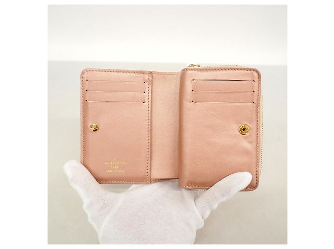 Louis Vuitton Monogram Embossed Portefeuille Lou Wallet D'oro - vista 3