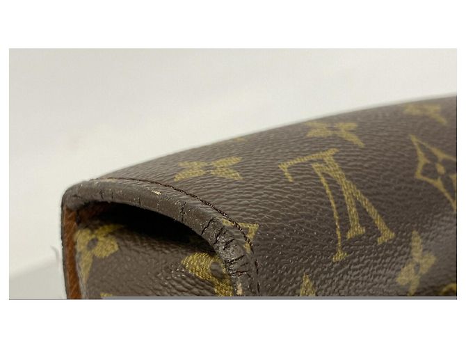 Borsa a tracolla Louis Vuitton Monogram Saint Cloud GM Marrone - vista 7