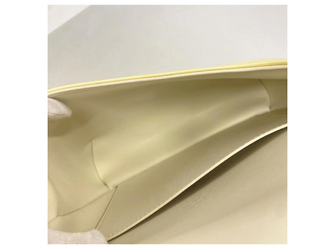 Borsa a tracolla Louis Vuitton Vernis Thompson Street Bianco - vista 4