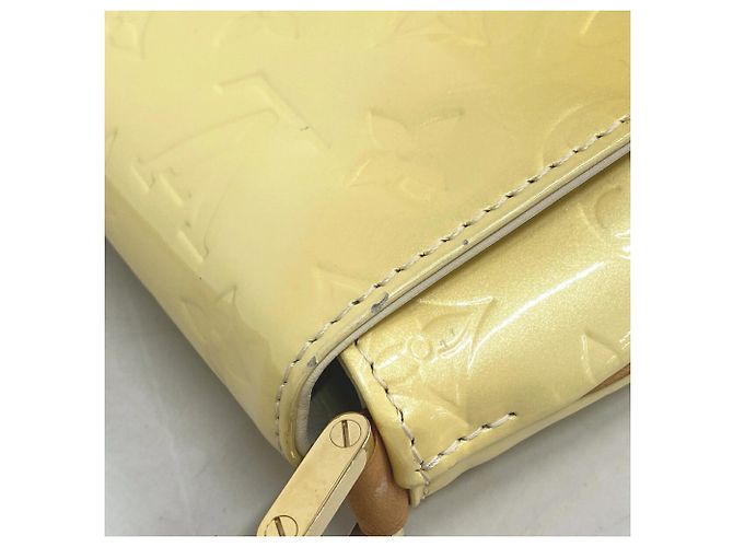 Borsa a tracolla Louis Vuitton Vernis Thompson Street Bianco - vista 7