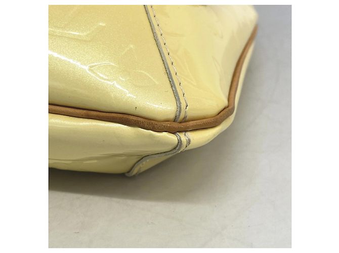 Borsa a tracolla Louis Vuitton Vernis Thompson Street Bianco - vista 8