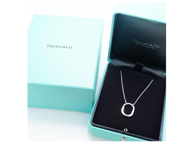 Collana Tiffany & Co. Lock Small Half-Diamond - vista 8